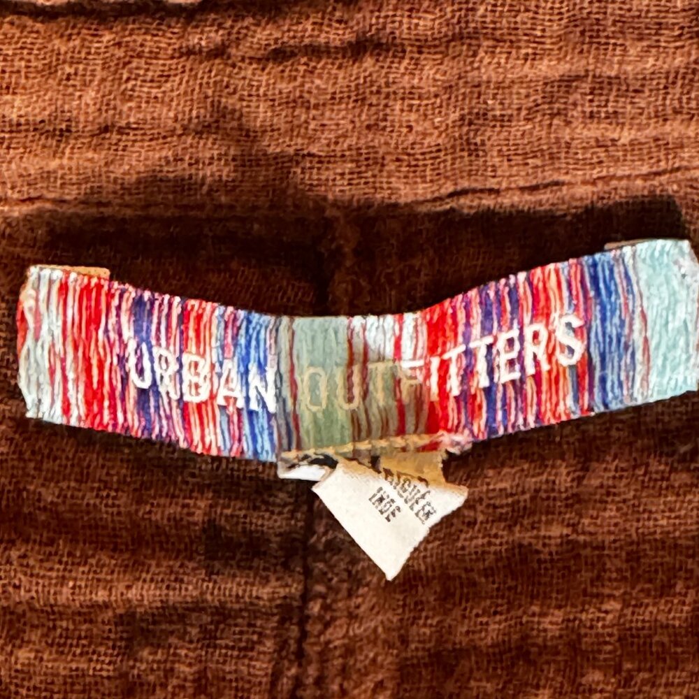 Urban Outfitters Button Up Long Sleeve Gauzey Cotton Shirt in Brown Size Medium - Picture 5 of 8